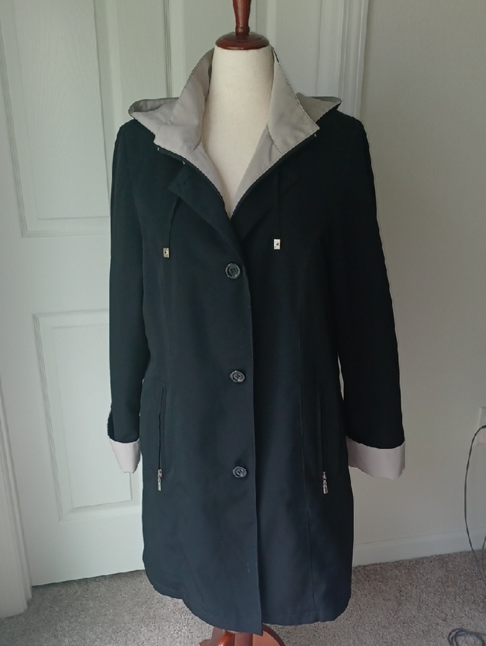 Fleet Street Classic Black Trench Coat with Detachable Hood XL